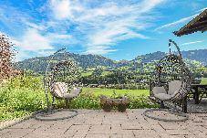 Chalet in Kitzbühel - Chalet Moralee – Kitzbühel, Hot Tub & Alpine Views 