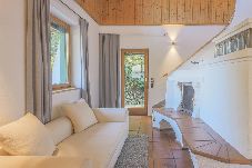Apartment in Fieberbrunn - Chalet Lindau: App. Henne (by One-Villas) 