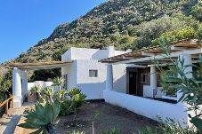 House in Panarea - Casa Nova - Sea & Stromboli View (by ONE Villas) 