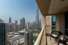 Apartment in Dubai - Skyline 43 - Penthouse Burj Khalifa View and Pool
