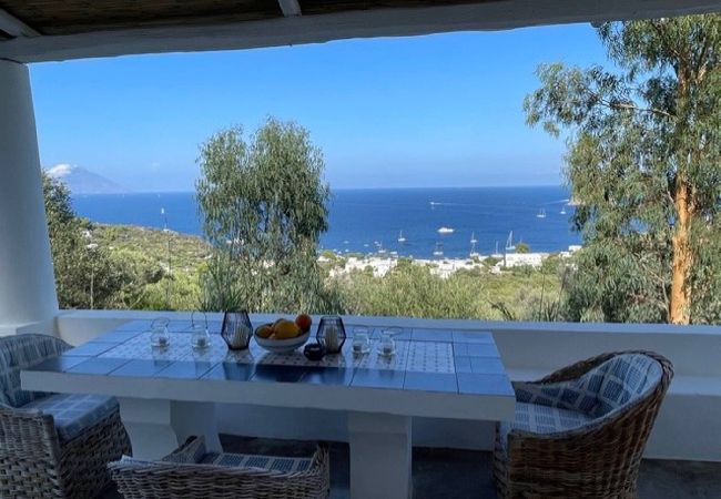 Ferienhaus in Panarea - Casa Nova -Meer & Stromboli-Blick (by ONE Villas) 