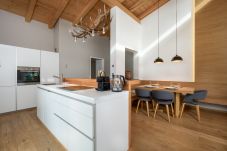 Ferienwohnung in Kitzbühel - Chalet-Apartment Gamshag mit Panoramablick | One Villas